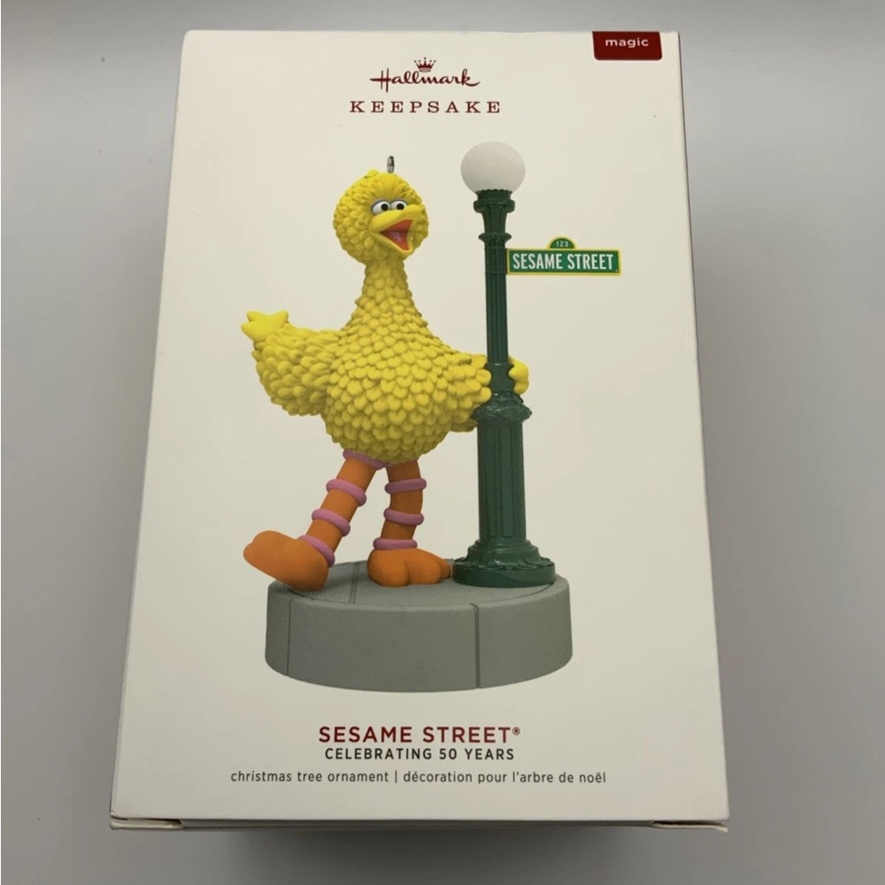Hallmark 2019 Sesame Street CELEBRATING 50 YEARS Ornament Music Light Big Bird